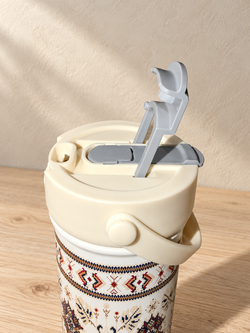 Heritage on the Go — 600ml Travel Mugs